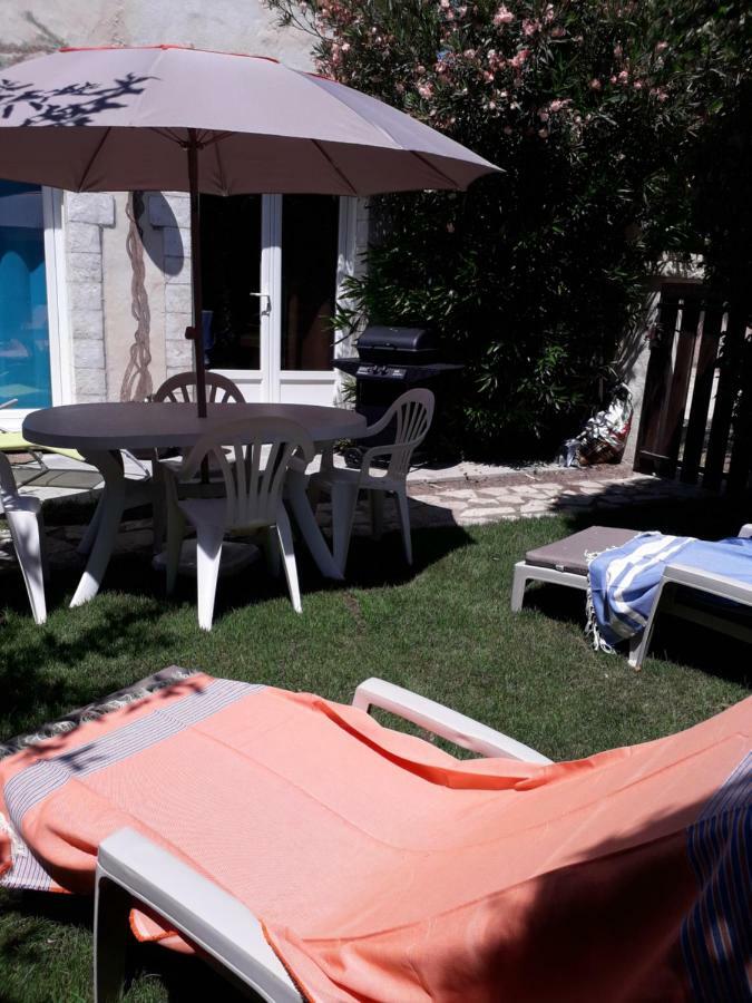Brig'Gite LʼIsle-sur-la-Sorgue Dış mekan fotoğraf